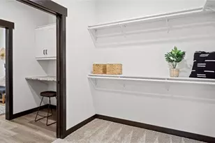 3375 Iris Dr, Eau Claire, WI 54703 - Photo 24