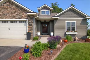 4634 S Oakwood Hills Pkwy, Eau Claire, WI 54701 - Photo 2