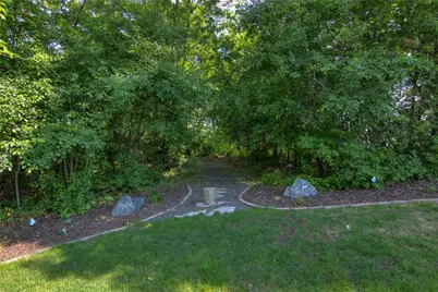 4634 S Oakwood Hills Parkway, Eau Claire, WI 54701 - Photo 36