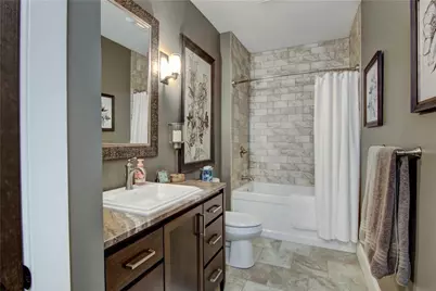 4634 S Oakwood Hills Parkway, Eau Claire, WI 54701 - Photo 18