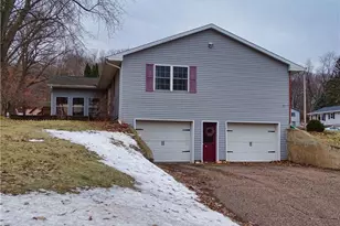 1004 Prissel St, Durand, WI 54736 - Photo 4