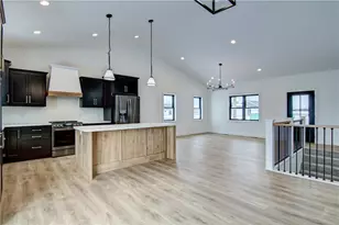 4160 LaSalle St, Eau Claire, WI 54703 - Photo 6