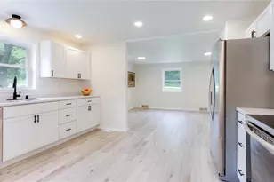 1435 McKinley Rd, Eau Claire, WI 54703 - Photo 6