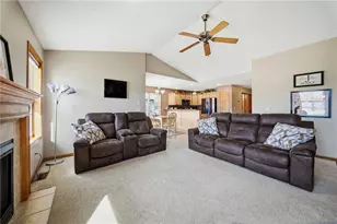 4110 Mill Run Rd, Eau Claire, WI 54703 - Photo 8