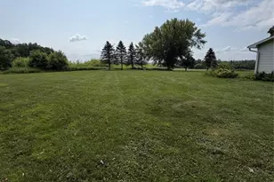 812 Oak St, Barron, WI 54812 - Photo 4