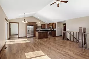 2873 Fairway Dr, Altoona, WI 54720 - Photo 12