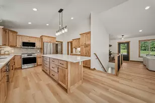 1949 Legacy Dr, Eau Claire, WI 54703 - Photo 6