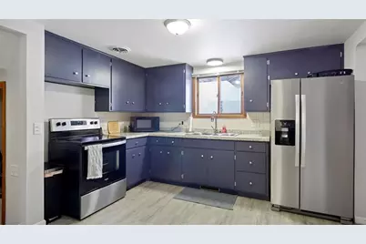 12 E South Avenue, Chippewa Falls, WI 54729 - Photo 10