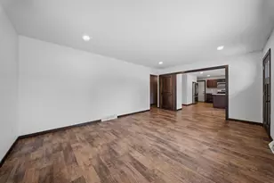 3019 Deerfield Dr, Eau Claire, WI 54703 - Photo 14