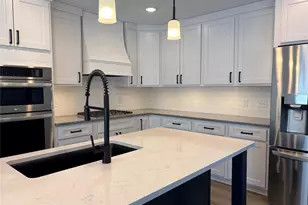 9217 24th Ave, Eau Claire, WI 54703 - Photo 8