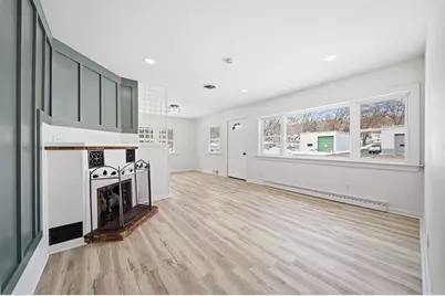 827 Truax Boulevard, Eau Claire, WI 54703 - Photo 8