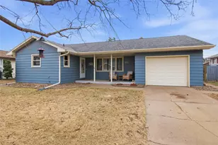 921 W Spruce St, Chippewa Falls, WI 54729 - Photo 2