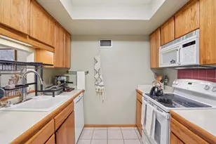 2829 Century Harbor Rd, Middleton, WI 53562 - Photo 16