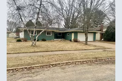1027 Bradley Avenue, Eau Claire, WI 54701 - Photo 2
