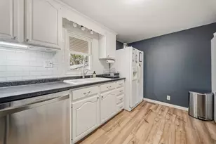 S3844 Silver Springs Ct, Eau Claire, WI 54701 - Photo 8