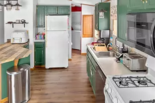 124 W 8th Ave, Stanley, WI 54768 - Photo 10