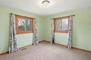 2119 Cornell St, Eau Claire, WI 54703 - Photo 8