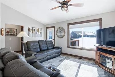 820 Willow Court, Eau Claire, WI 54703 - Photo 6