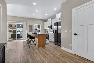 2302 1st St, Eau Claire, WI 54703 - Photo 8