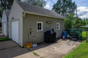 2124 8th St, Eau Claire, WI 54703 - Photo 26