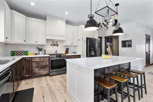 1853 Tucker Trl, Eau Claire, WI 54703 - Photo 12