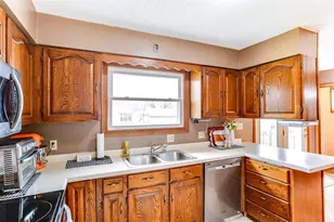 1352 Van Buren St, Black River Falls, WI 54615 - Photo 18