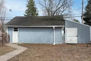 1332 Knapp St, Menomonie, WI 54751 - Photo 30