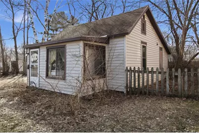1127 E Madison Street, Eau Claire, WI 54703 - Photo 2