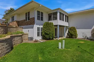 926 Tainter St, Menomonie, WI 54751 - Photo 30
