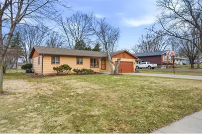 804 Roberts Street, Altoona, WI 54720 - Photo 2