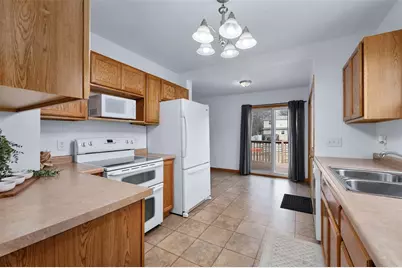 712 W Elm Street, Chippewa Falls, WI 54729 - Photo 12