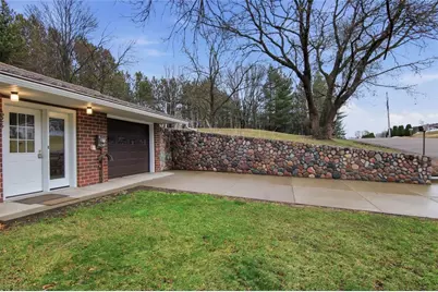 625 10th Avenue, Bloomer, WI 54724 - Photo 6