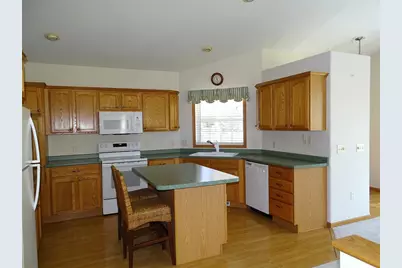 4525 E Hamilton Avenue #28, Eau Claire, WI 54701 - Photo 8