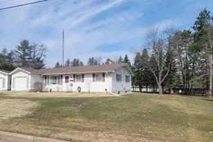 1223 Harrison St, Black River Falls, WI 54615 - Photo 2