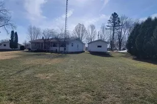 1223 Harrison St, Black River Falls, WI 54615 - Photo 4