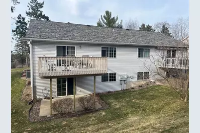 2913 Bethel Street, Eau Claire, WI 54703 - Photo 2