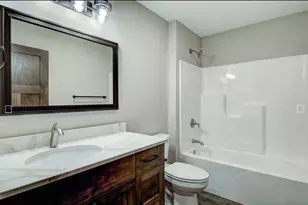 703 Sequoia Dr, Altoona, WI 54720 - Photo 16