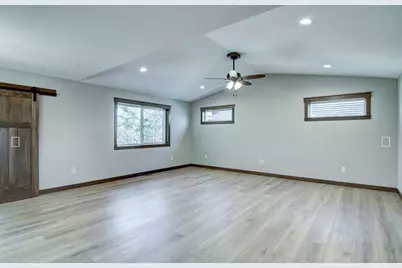 703 Sequoia Drive, Altoona, WI 54720 - Photo 8