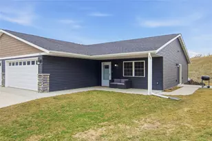 151 Fairview Ct, Menomonie, WI 54751 - Photo 1