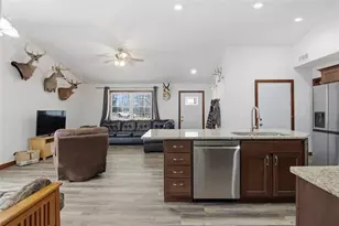 151 Fairview Ct, Menomonie, WI 54751 - Photo 6