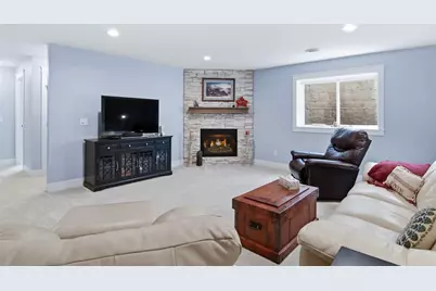 4974 Field Crest Lane, Eau Claire, WI 54701 - Photo 20