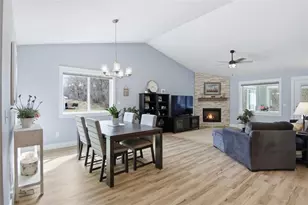 4974 Field Crest Ln, Eau Claire, WI 54701 - Photo 10