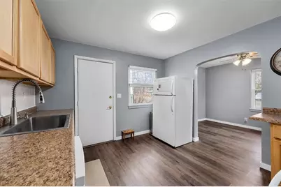 2006/2008 Keith Street #6 &amp; #8, Eau Claire, WI 54701 - Photo 12