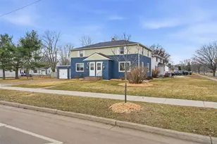 2006/2008 Keith Street #6 &amp #8, Eau Claire, WI 54701 - Photo 2