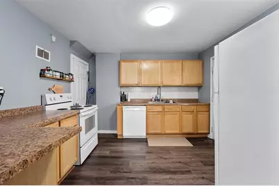 2006/2008 Keith Street #6 &amp; #8, Eau Claire, WI 54701 - Photo 10