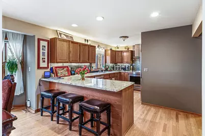 318 Paris Place, Eau Claire, WI 54703 - Photo 20