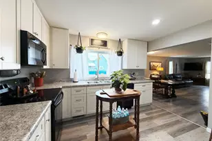 516 W Messenger St, Rice Lake, WI 54868 - Photo 10