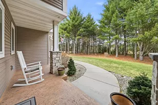 909 Thistle Ln, Eau Claire, WI 54703 - Photo 40