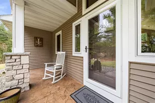 909 Thistle Ln, Eau Claire, WI 54703 - Photo 4