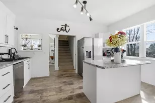 324 E 6th Ave, Stanley, WI 54768 - Photo 8